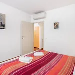 Torre Dei Giudi Apartments